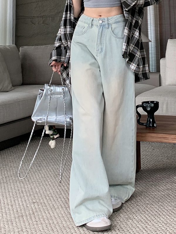 Light Washed High Waist Mopping Boyfriend Jeans-4